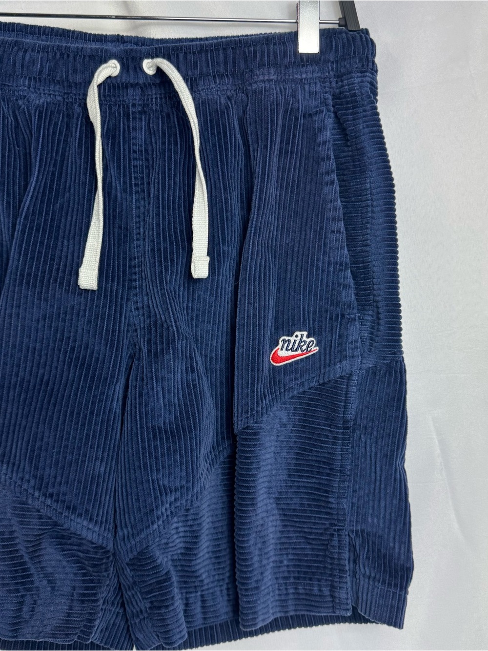 Nike Heritage Windrunner Sportswear Corduroy Shorts  Men's Size